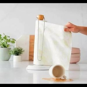 Full circle tough sheet reusable towel